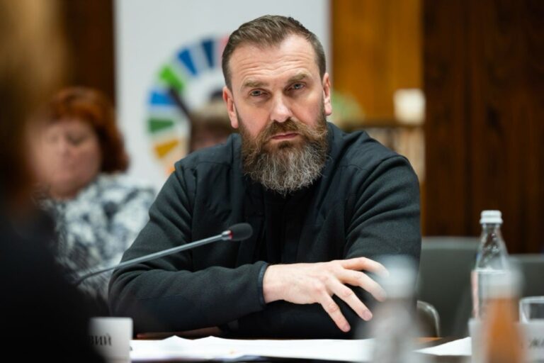 Особисте життя Оксена Лісового: сім’я, дружина, діти