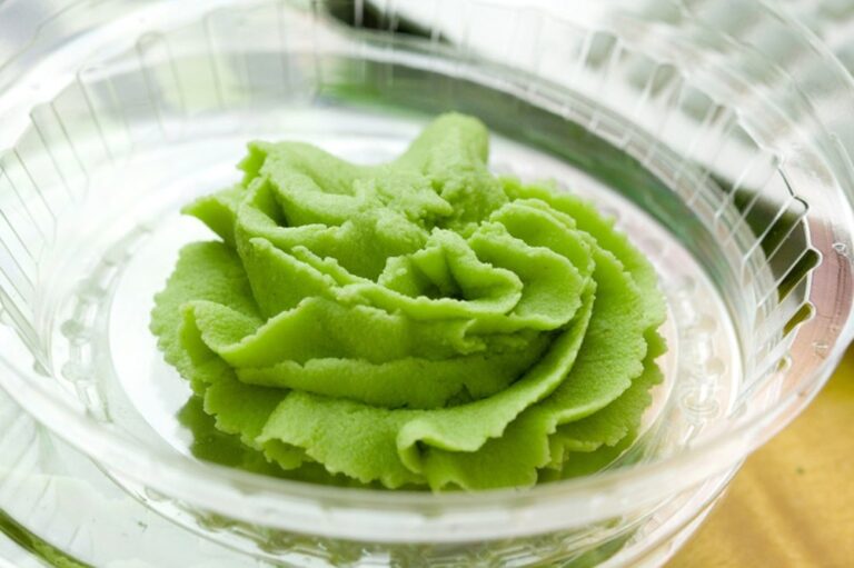Какую роль играет васаби в блюдах японской кухни и как выбрать этот продукт