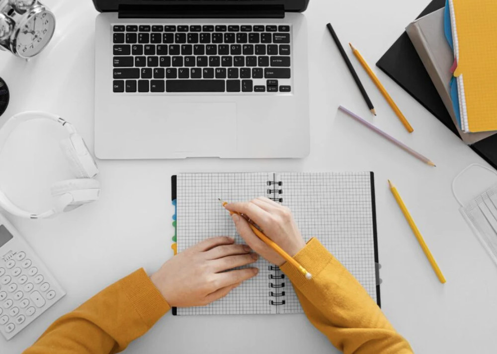 Кандидатські дисертації та допомога студентам: коли і як варто звертатися по підтримку