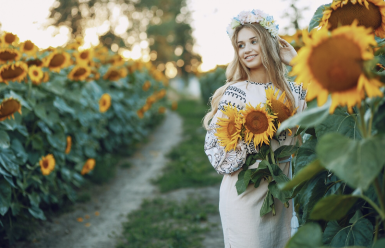 Підписи до фото в українському стилі: приклади для Instagram та Facebook